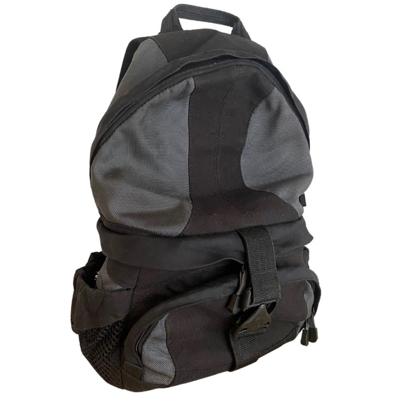 TAMRAC SAS Professional Padded Camera Backpack BLACK/GREY 15” - Picture 13 of 13